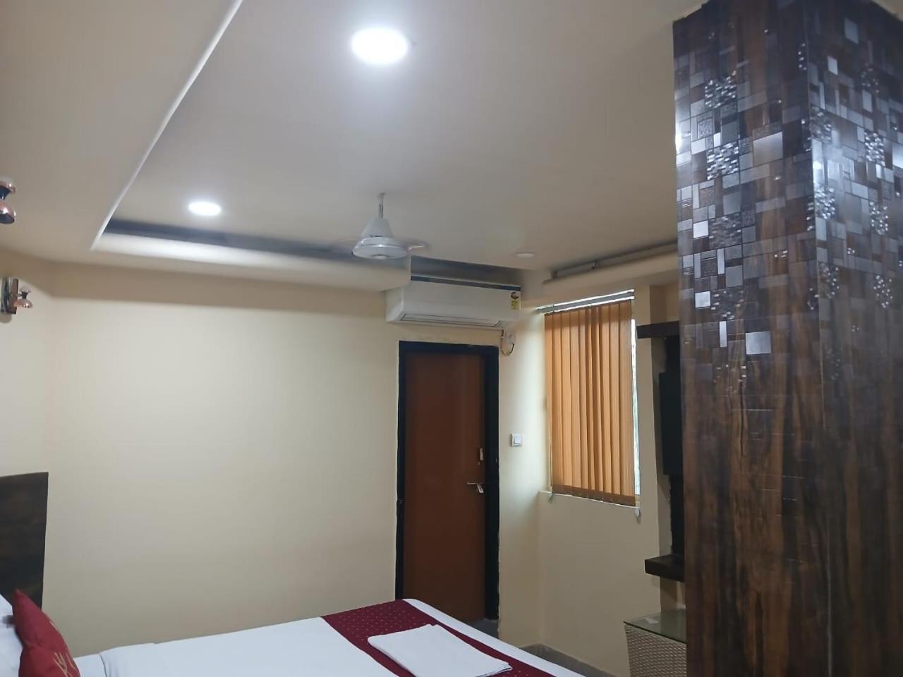 Blossoms Room Hotel Alekhya Residency- Luxury Lollection Hyderabad Exterior foto
