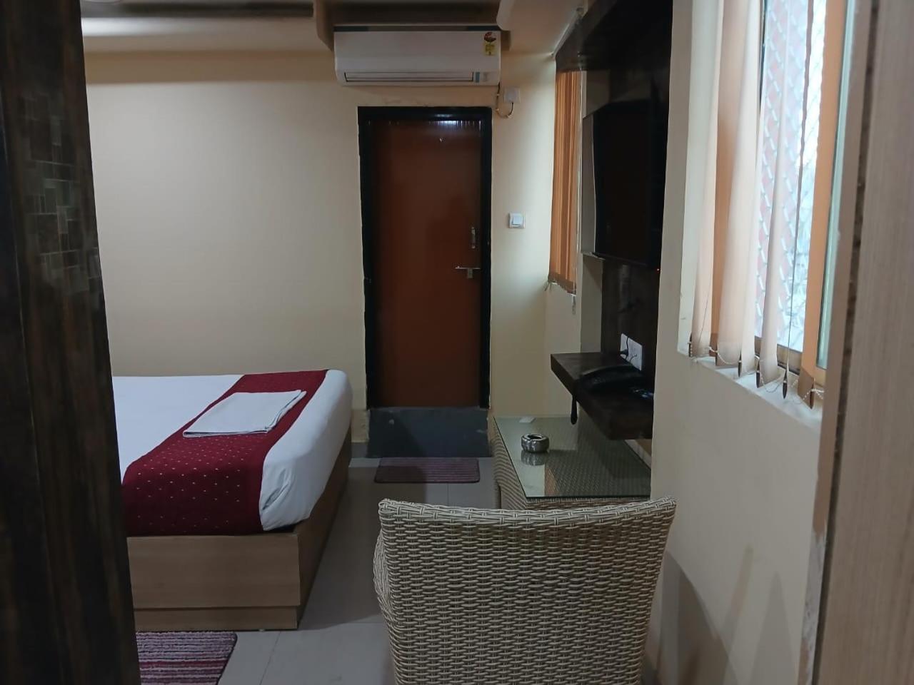 Blossoms Room Hotel Alekhya Residency- Luxury Lollection Hyderabad Exterior foto