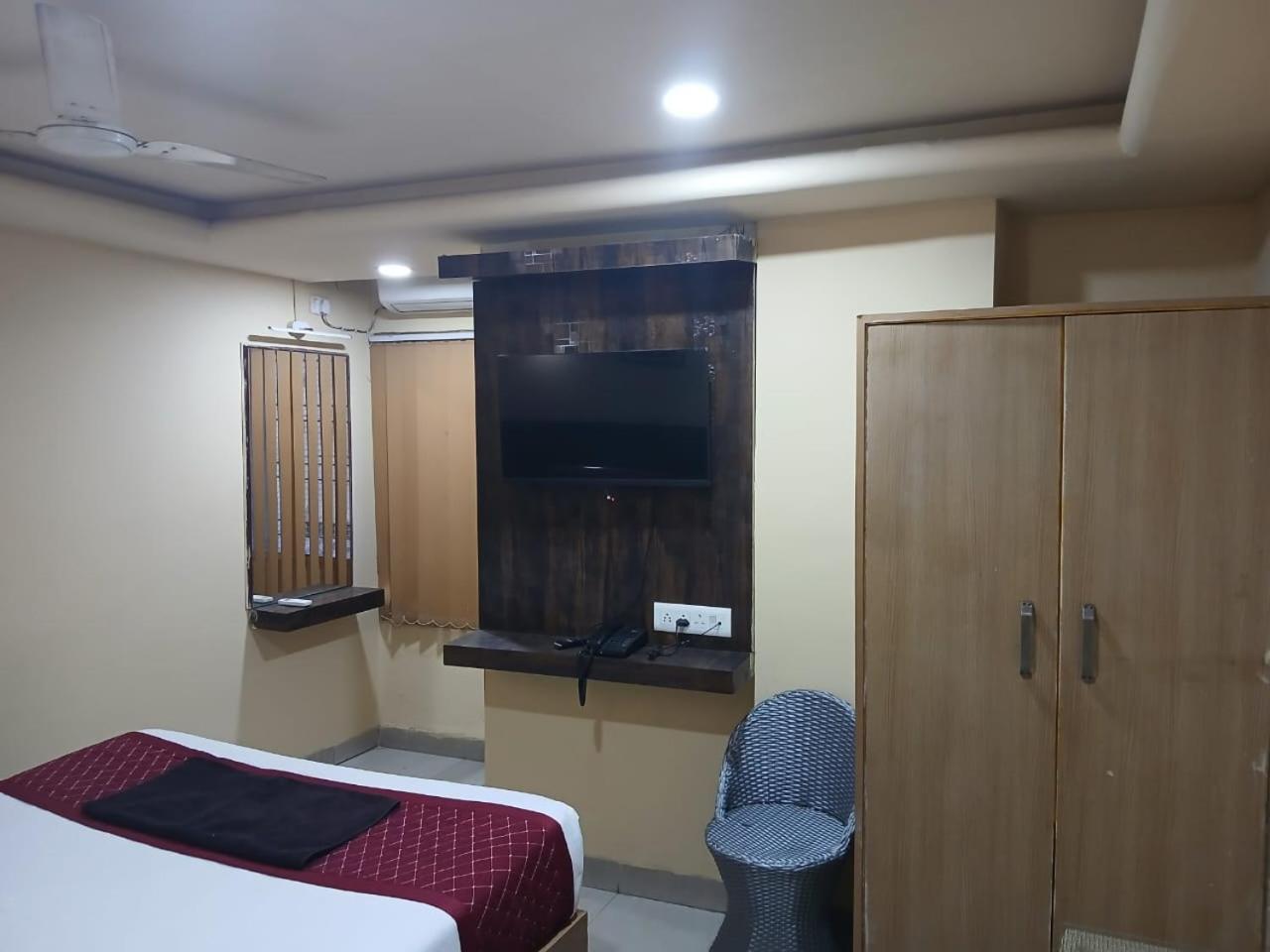 Blossoms Room Hotel Alekhya Residency- Luxury Lollection Hyderabad Exterior foto